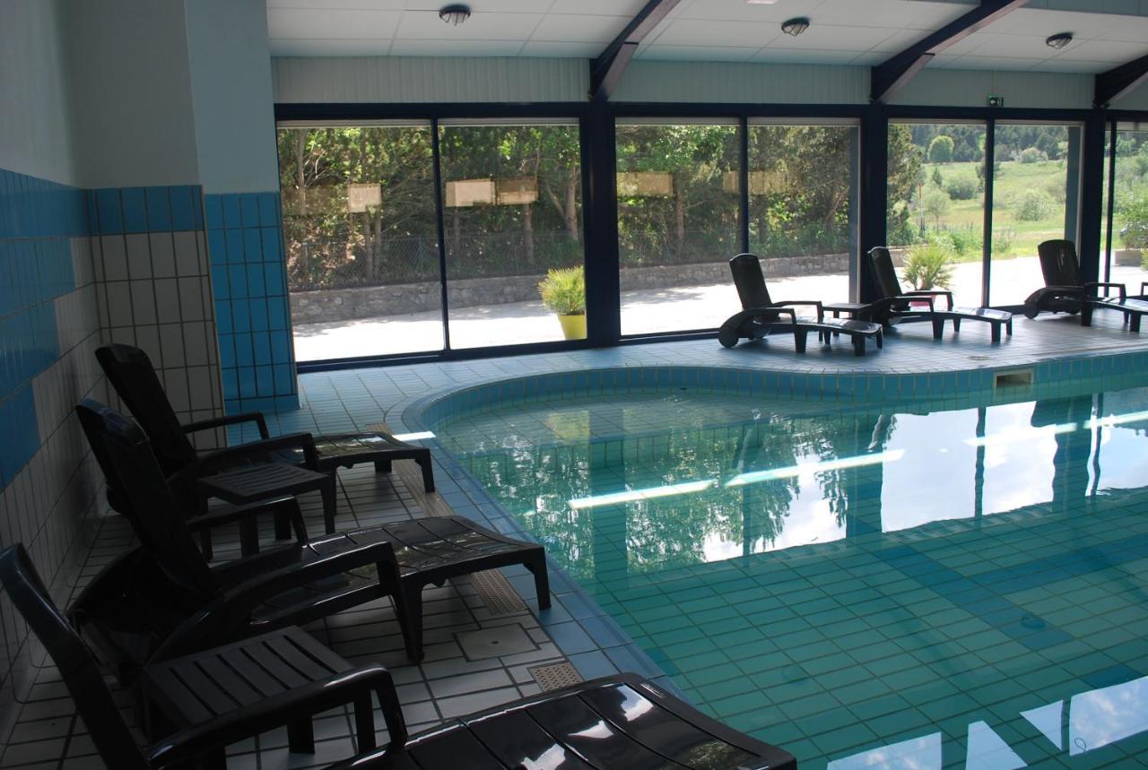 Chalet Ma Neou Hotel Les Angles  Bagian luar foto