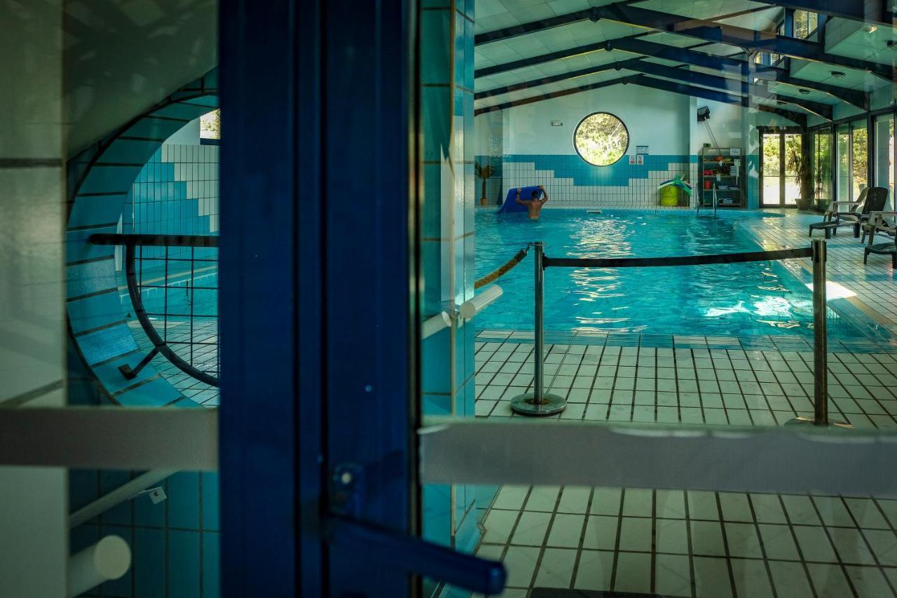 Chalet Ma Neou Hotel Les Angles  Bagian luar foto